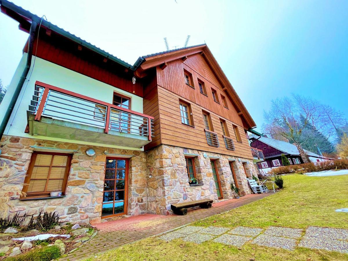 Iii. Apartment Ricky (Hradec Kralove)